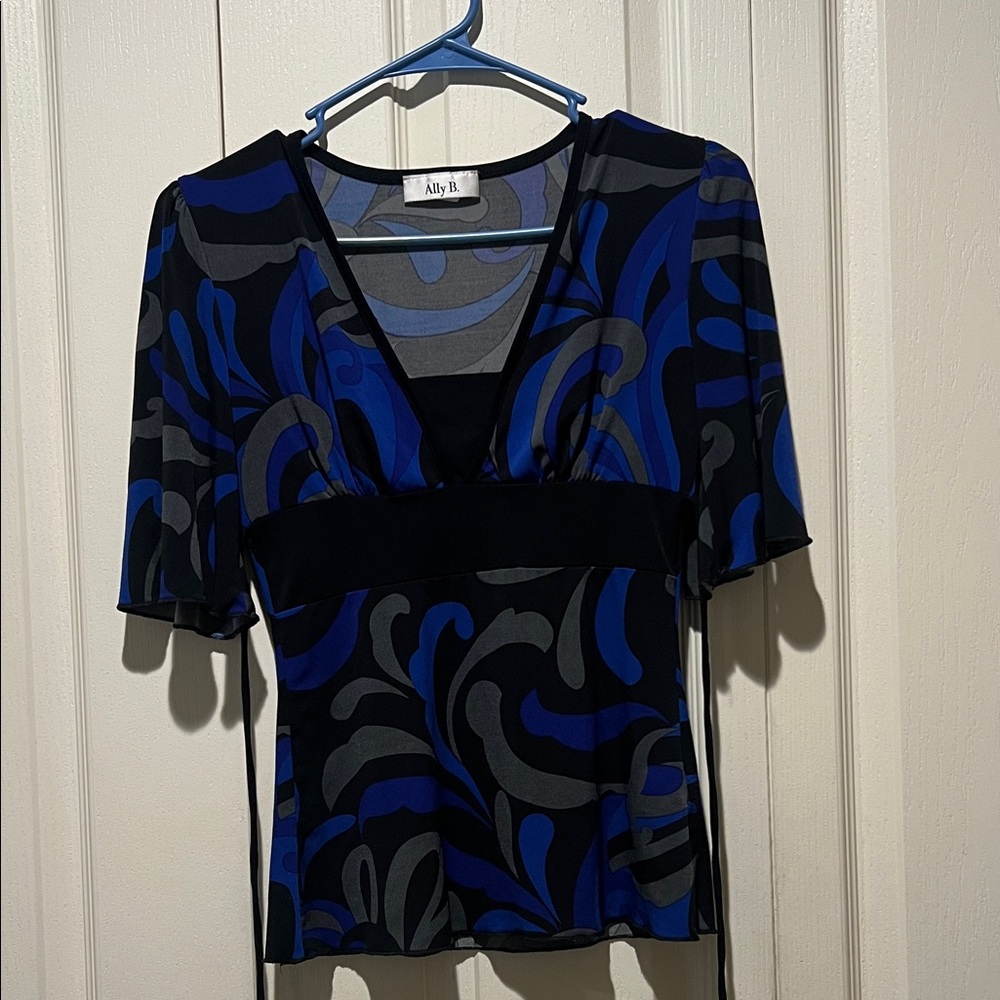 Ally B Women's Blue and Gray Swirl Blouse